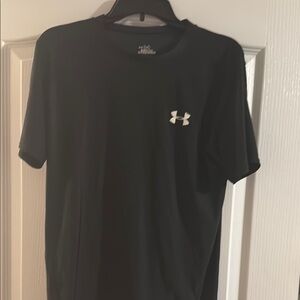 Under Armour Men's Black T-Shirt